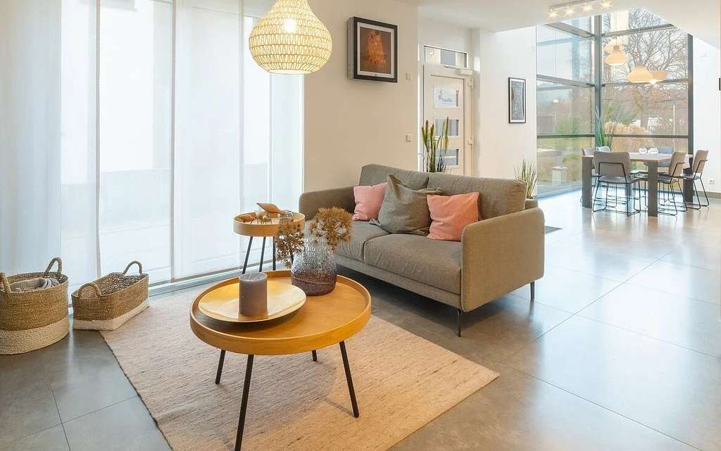 Immobilie in Gallmersgarten - Ihr Traumhaus in Gallmersgarten - Individuell geplantes Einfamilienhaus mit gehobener Ausstattung - Bild 2