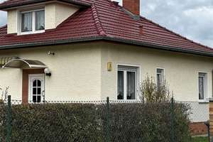   Solides kleines Einfamilienhaus in Schönefeld OT Altglienicke zu Verkaufen. – Prieborner Straße 2, 12526 Bohnsdorf, Berlin – Vorschaubild 3