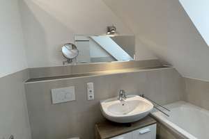 Moderne 3-Zimmer Wohnung zum Wohlfühlen
Guttensteinweg 2a, 93059 Regensburg – Die vollständige Adresse der Immobilie erhältst du vom Anbieter., 93059 Weichs, Regensburg – Vorschaubild 20
