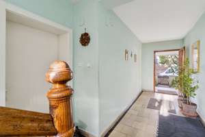 Charmante Stadtvilla mit Potential von ca. 1912 in bevorzugter Lage von München - St. Emmeram – Die vollständige Adresse der Immobilie erhältst du vom Anbieter., 81925 Oberföhring, München – Vorschaubild 11