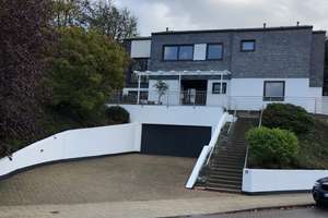 Alltagstauglich und großzügig wohnen im freistehenden Einfamilienhaus in Essen – Die vollständige Adresse der Immobilie erhältst du vom Anbieter., 45239 Werden, Essen – Vorschaubild 14