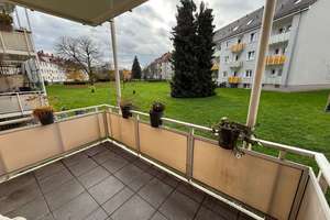 2 Zimmer Wohnung mit Balkon in Köln-Höhenberg – Weimaer Straße 49, 51103 Höhenberg, Köln – Vorschaubild 1