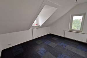 einzugsfertige 3-Zimmer-Wohnung, frisch renoviert, Badewanne – Ilseder Str. 9, 31226 Peine – Vorschaubild 5