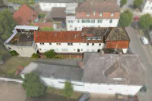 Invest mit Entwicklungspotential - Historisches 4-Parteien Haus mit Anbau und kleiner Gewerbeeinheit – Die vollständige Adresse der Immobilie erhältst du vom Anbieter., 64291 Arheilgen, Darmstadt – Vorschaubild 4