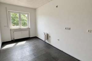 4ZKB - Wohlfühlen in zentraler Lage mit großzügiger Terrasse / Loggia – Die vollständige Adresse der Immobilie erhältst du vom Anbieter., 68782 Brühl – Vorschaubild 3