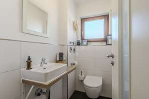 Modernisierte 4,5-Zimmer-Wohnung in zentraler und ruhiger Lage von Schwieberdingen – Die vollständige Adresse der Immobilie erhältst du vom Anbieter., 71701 Schwieberdingen – Vorschaubild 13