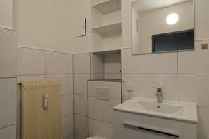 Fernwärme, Top-Lage, Balkon, neues Bad, EBK – Nürnberger Straße 54, 85055 Nordost, Ingolstadt – Vorschaubild 2