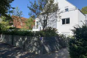 Schöne 2 Zimmer Erdgeschosswohnung mit Gartenanteil in München-Großhadern