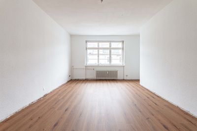 ***Bitte nicht anrufen, alle Infos im Text - 2 Zi. Whg***
