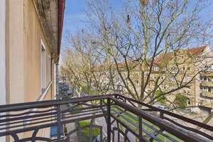 Stilvolle 4-Zimmer-Altbauwohnung mit zwei Balkonen, Aufzug und außergewöhnlichem Raumgefühl – Die vollständige Adresse der Immobilie erhältst du vom Anbieter., 76185 Weststadt, Karlsruhe – Vorschaubild 25