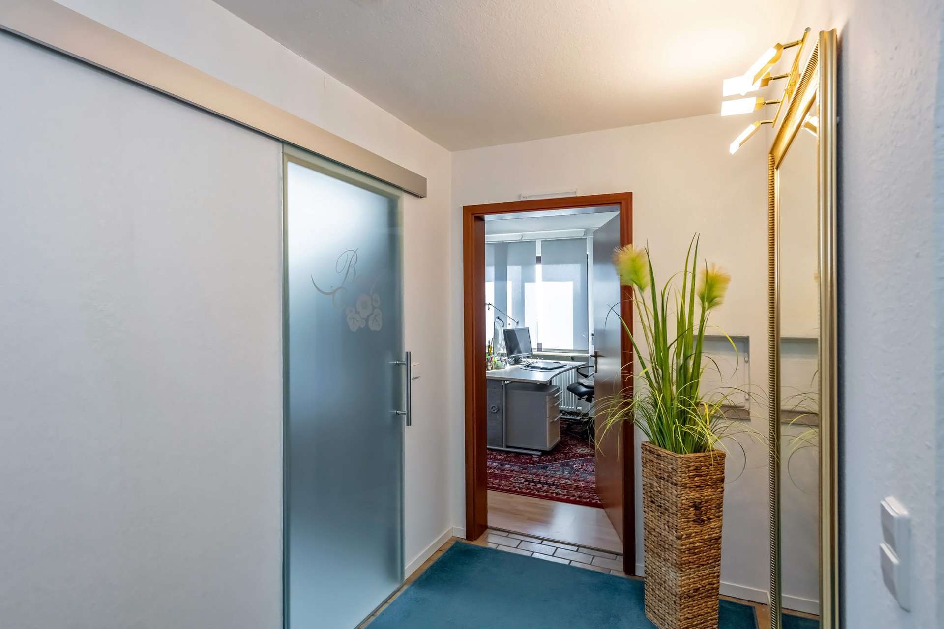 Immobilie in Adelberg - Wohnen mit der Familie unter einem Dach- attraktives Generationshaus - Bild 6