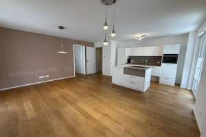 Helle und moderne 3-Zi.-Whg., EBK, Stellplatz, Balkon(-kraftwerk), uvm... – Die vollständige Adresse der Immobilie erhältst du vom Anbieter., 70329 Uhlbach, Stuttgart – Vorschaubild 2