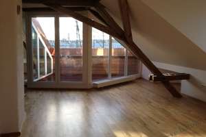 Charmante "loftige" DG-Wohnung mit Dachterrasse  und Gartenanteil in Bahnhofsnähe – Die vollständige Adresse der Immobilie erhältst du vom Anbieter., 86152 Stadtjägerviertel, Augsburg – Vorschaubild 6