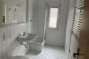 Charmante 3 Zimmer-Wohnung mit Balkon in bester Lage von Hagen Vorhalle! – Weststraße 75, 58089 Vorhalle, Hagen – Vorschaubild 2
