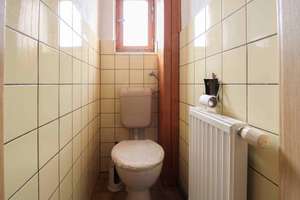 Renovierungsbedürftiges Reihenmittelhaus mit Terrasse und Stellplatz – 5 Zimmer auf ca. 70 m² – Die vollständige Adresse der Immobilie erhältst du vom Anbieter., 9114 Borna-Heinersdorf, Chemnitz – Vorschaubild 7