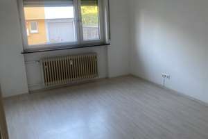Attraktive, helle 3 Zi.Whg in EG, Balkon, EBK, großer Kellerraum  – Die vollständige Adresse der Immobilie erhältst du vom Anbieter., 76185 Mühlburg, Karlsruhe – Vorschaubild 2
