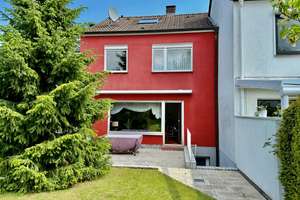 EIN HAUS FÜR FAMILIEN – MIT GARTEN, TERRASSE UND GARAGE !!!