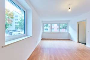 Erstbezug, modernisierte 4-Zimmerwohnung im Hochparterre – Korbinianstraße 48, 80807 Milbertshofen, München – Vorschaubild 4