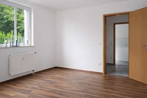 **KRIEGSHABER** Gepflegtes Mehrfamilienhaus mit 6 Wohneinheiten unweit der Uniklinik – Untere- Osterfeld- Straße 76, 86156 Kriegshaber, Augsburg – Vorschaubild 20