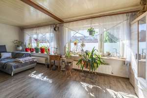 Modernisiertes Familienhaus in Rendsburg (Dach, Heizung, Bad, Küche) mit sonnigem Garten – Rotenhöfer Weg 88, 24768 Rendsburg – Vorschaubild 11