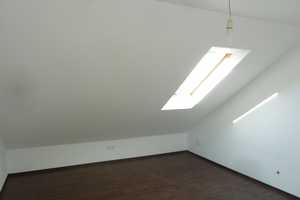NUR FÜR STUDENTEN-/INNEN - Zimmer in 3er-WG in einem Studentenwohnheim in Reutlingen – August-Bebel-Straße 17, 72762 Reutlingen (Kreis) – Vorschaubild 3