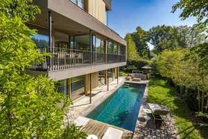 Architekten-Villa mit hochklassiger Ästhetik, Spa-Bereich und Pool in einzigartiger Lage
