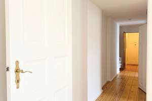 Bezugsfrei + Käufer-Prov.frei: 2 Zimmer Altbau-Whg. in Spandau + Dielen + hohe Decken + große Küche – Die vollständige Adresse der Immobilie erhältst du vom Anbieter., 13595 Wilhelmstadt, Berlin – Vorschaubild 6