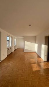 Dachgeschosswohnung im Krefelder Zentrum