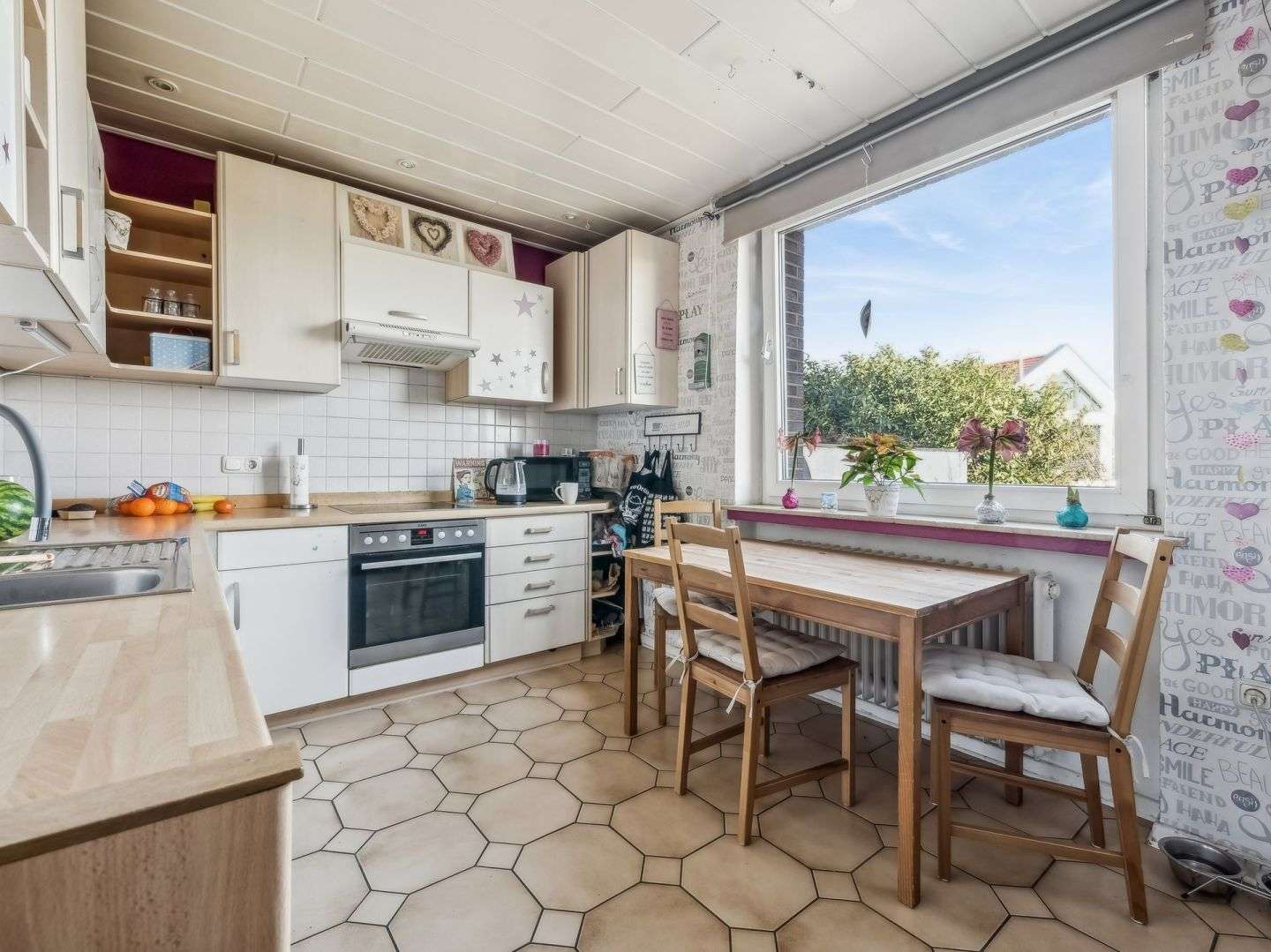 Immobilie in Bad Nenndorf - Einfamilienhaus mit viel Platz für Ihre große Familie in Bad Nenndorf - Bild 1