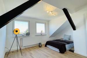 Sanierte 4-Zimmer Dachgeschosswohnung inkl. Außenstellplatz – Südstraße 8, 38446 Neindorf, Wolfsburg – Vorschaubild 3