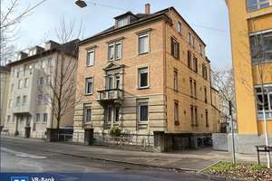 Wohnen am Kurpark mit jeder Menge Platz für Familie und Hobby