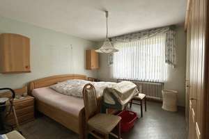 Gepflegtes Zuhause mit Einliegerwohnung, Wintergarten und 5 Garagen! – Die vollständige Adresse der Immobilie erhältst du vom Anbieter., 57234 Wilnsdorf – Vorschaubild 11