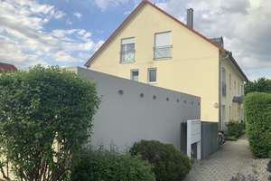 Lichtdurchflutetes 3-Zimmer-Wohnjuwel mit Süd-West-Balkon, EBK und Garage — Bezugsfrei ab 01.10.2026