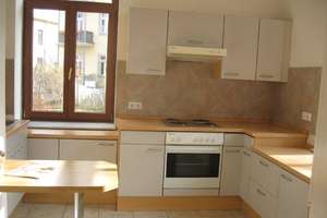 2 RAUM-WOHNUNG IM HOCHPARETERRE MIT BALKON, WANNENBAD,  PKW SP