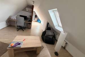 Vollständig renovierte Dachgeschosswohnung mit dreieinhalb Zimmern und Balkon in Oberhausen Zentrum – Die vollständige Adresse der Immobilie erhältst du vom Anbieter., 46045 Altstadt-Süd, Oberhausen – Vorschaubild 18