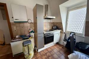 Renovierungsbedürftige 3-Zimmer-Wohnung in kleinem Mehrfamilienhaus – Die vollständige Adresse der Immobilie erhältst du vom Anbieter., 70435 Zuffenhausen-Mitte, Stuttgart – Vorschaubild 6