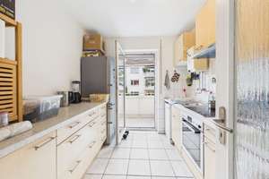 Begehrte Freiburger Unterwiehre: Attraktive 3-Zimmer-Wohnung mit zwei Balkonen – 79100 Unterwiehre-Süd, Freiburg im Breisgau – Vorschaubild 8