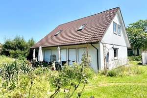 Gepflegtes Einfamilienhaus mit Terrasse, Doppelgarage und 700 M² wunderschönem Grundstück in Vacha-O – Die vollständige Adresse der Immobilie erhältst du vom Anbieter., 36404 Vacha – Vorschaubild 11