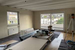 Sanierte Penthouse Wohnung mit 2 Balkonen und Stellplatz in Düsseldorf-Eller – Ludwigshafener Straße 35c, 40229 Eller, Düsseldorf – Vorschaubild 2