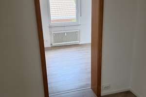 Tolle  4 Zimmer Wohnung in Heidelberg  /  Handschuhsheim in bester  ruhiger Lage mit großem Balkon  – Hilzweg 27, 69121 Handschuhsheim, Heidelberg – Vorschaubild 2