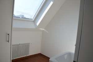 Attraktive 2-Zimmer-Maisonette-Wohnung mit großem Balkon. – Schroersstr. 25, 47803 Kempener Feld/Baackeshof, Krefeld – Vorschaubild 10