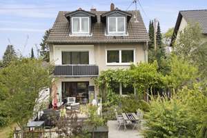 Freistehendes Einfamilienhaus mit außergewöhnlichem Südgrundstück und großem Garten in Bonn-Holzlar