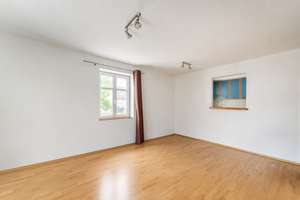 Historischer Charme trifft Kapitalanlage – 3-Zimmer-Wohnung mit Balkon & Garage in Steißlingen – Die vollständige Adresse der Immobilie erhältst du vom Anbieter., 78256 Steißlingen – Vorschaubild 3