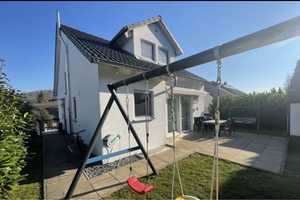 Neuwertiges Haus mit fünf Zimmern und EBK in Oberstenfeld – Wunnensteinstraße 32, 71720 Ludwigsburg (Kreis) – Vorschaubild 2