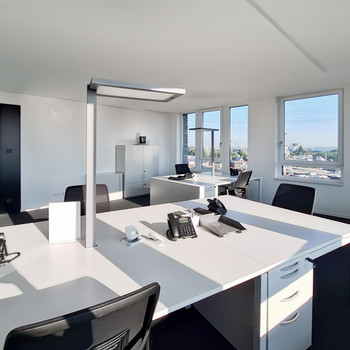 Moderne Büros für unterschiedliche Anforderungen in Regus Hafen Süderelbe