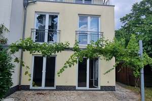 Befristete Vermietung: Endreihenhaus mit 5 Zimmern zentral in Eversten – Die vollständige Adresse der Immobilie erhältst du vom Anbieter., 26131 Eversten, Oldenburg (Oldenburg) – Vorschaubild 2
