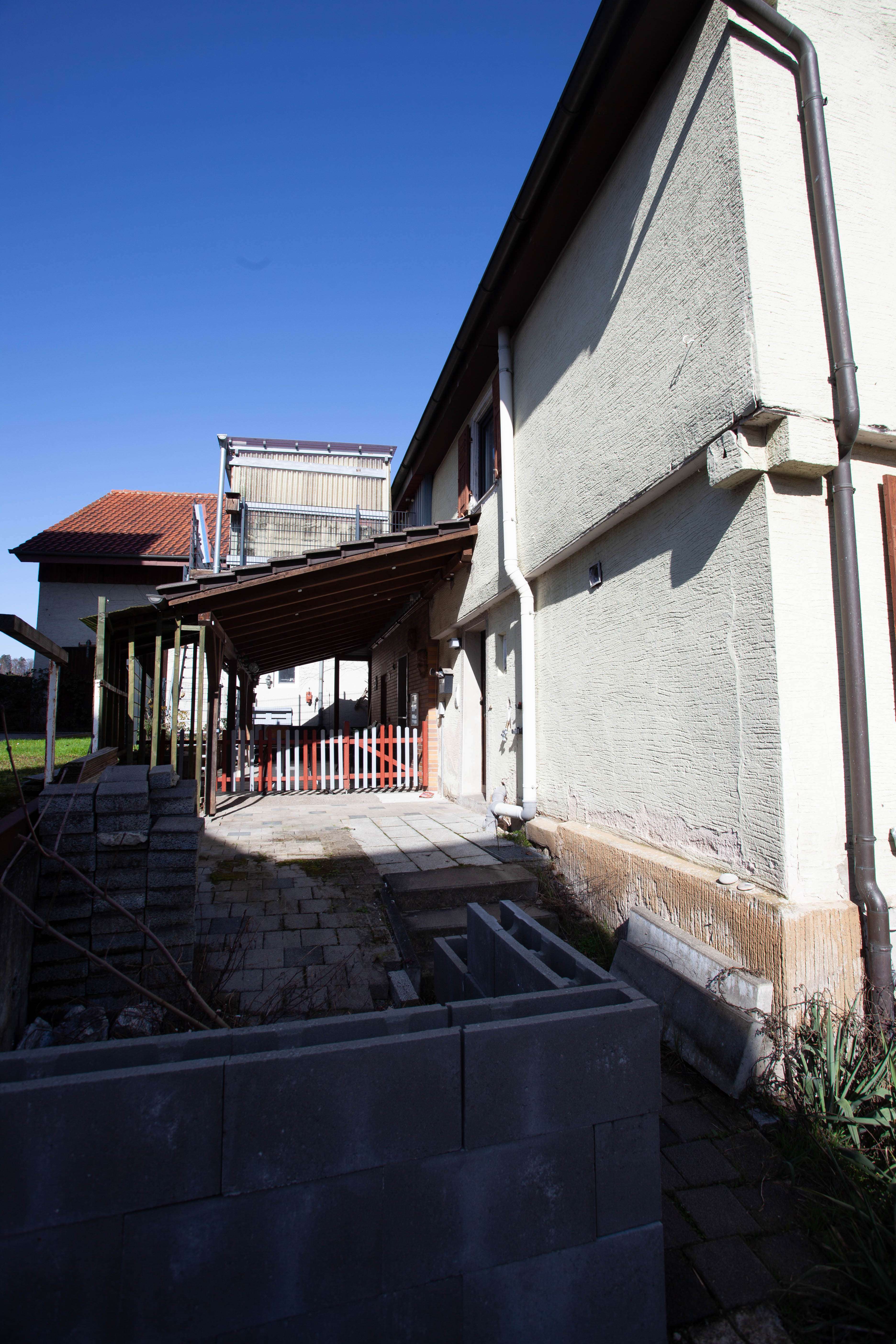 Historischer Charme mit Blick ins Grüne – Doppelhaushälfte mit Herz & Potenzial in idyllischer Lage, Rems Murr Kreis – Bild 2