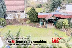 Idyllisches Haus mit Balkon und großem Garten in Ettlingen – Die vollständige Adresse der Immobilie erhältst du vom Anbieter., 76275 Ettlingen – Vorschaubild 1