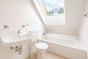 Wohnen mit Blick in die grüne Stadtnatur - 3 Zimmer mit Loggia in Eilbek – Die vollständige Adresse der Immobilie erhältst du vom Anbieter., 22089 Eilbek, Hamburg – Vorschaubild 6