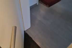 Teilmöbilierte, gepflegte 1,5-Zimmer-Dachgeschosswohnung mit EBK in Junkersdorf, Köln – Marsdorferstr 31, 50858 Köln – Vorschaubild 14